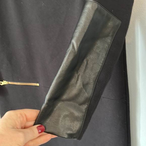 J. Crew Black 3/4 Sleeve Shift Dress Faux Leather Elbow Patch Size 6 - Picture 3 of 7